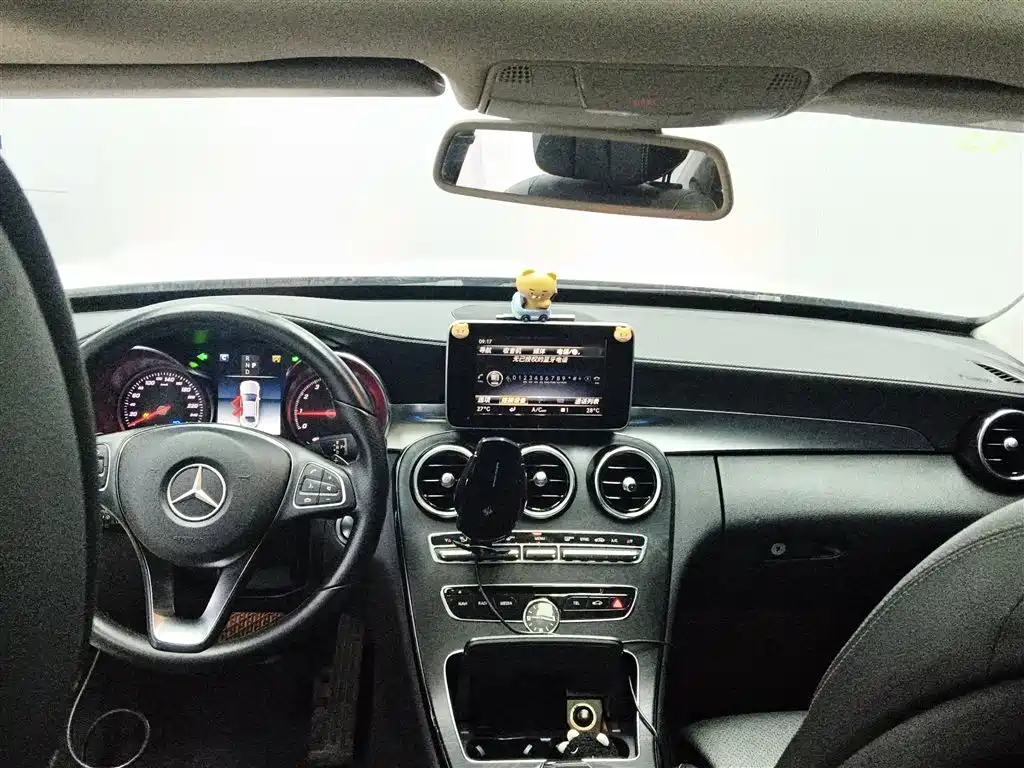 Mercedes-Benz C-Class 2018 — фото 6