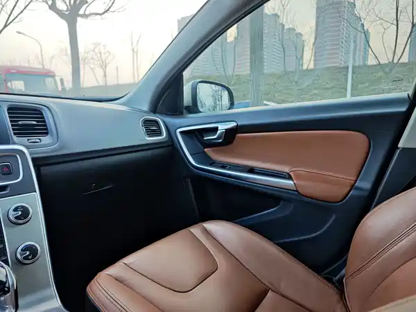 Volvo S60 2015