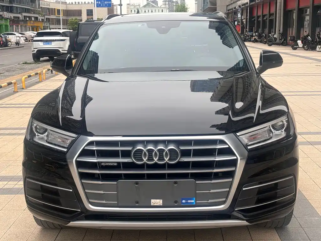 Audi Q5L 2020 — фото 2