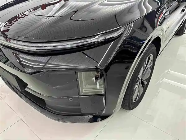 Li Auto L6 2026