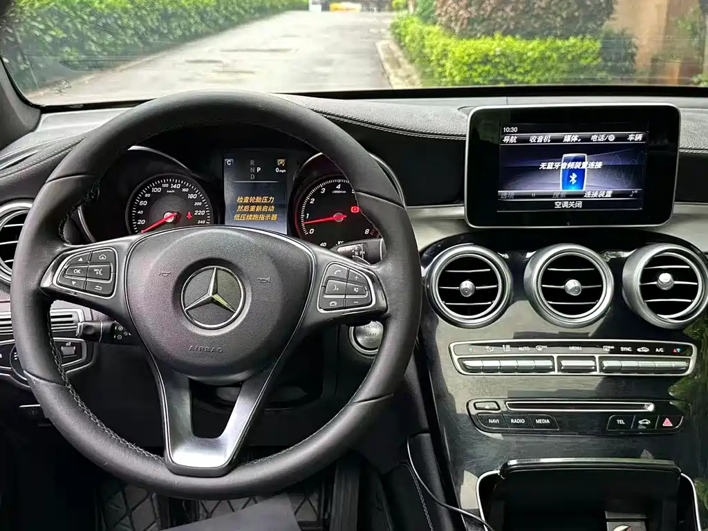 Mercedes-Benz GLC 2018 — фото 8