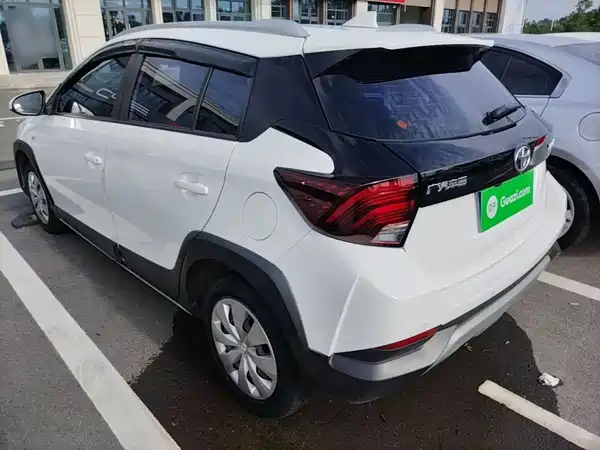 Toyota Yaris L 2023