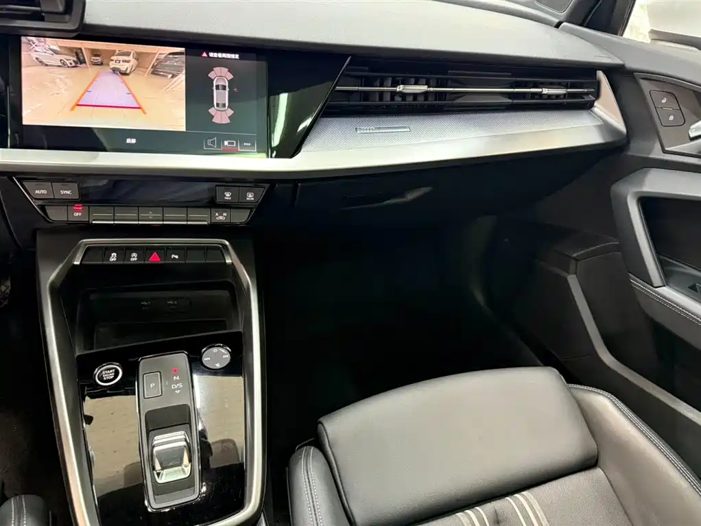 Audi A3 2023 — фото 12