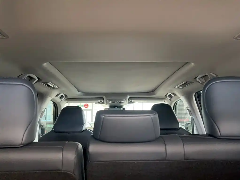 Toyota Highlander 2024 — фото 13