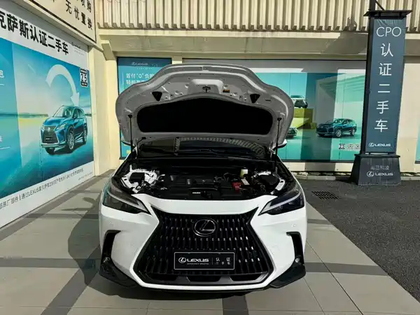Lexus NX 2026