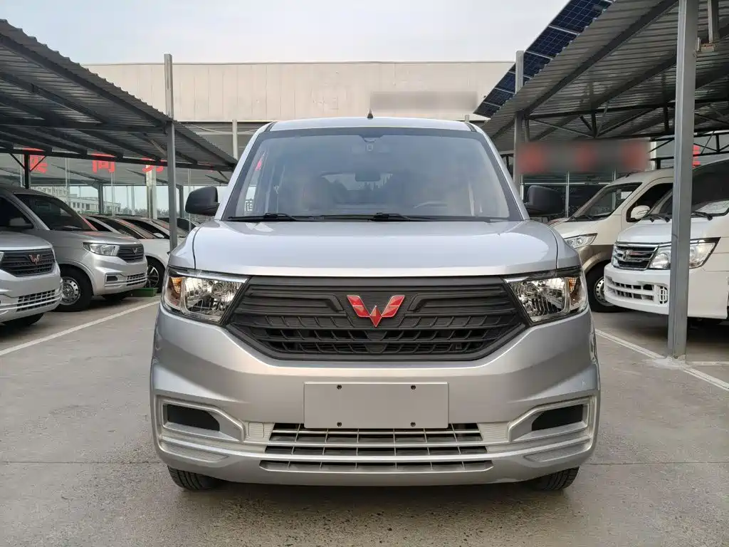 Wuling Hongguang V 2023 — фото 23