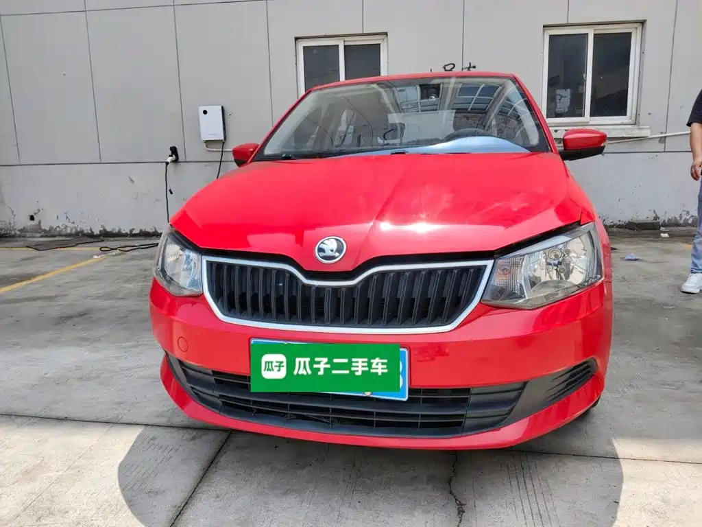 Skoda Fabia 2018 — фото 24