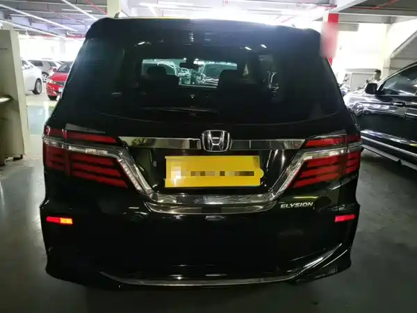 Honda Elysion 2016