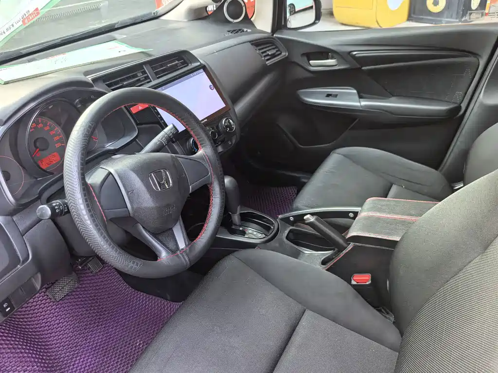 Honda Fit 2016 — фото 11