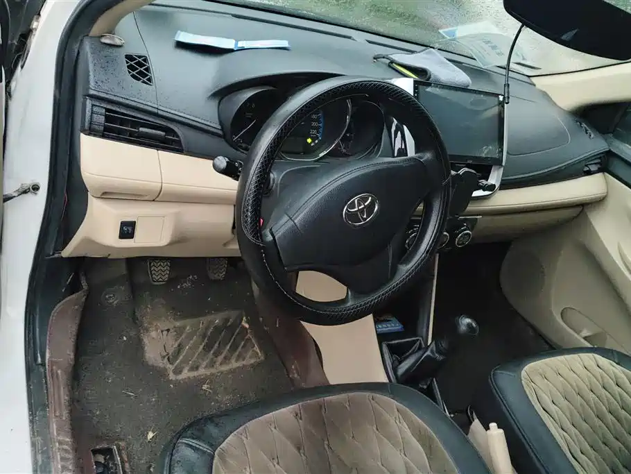 Toyota Vios 2016 — фото 12
