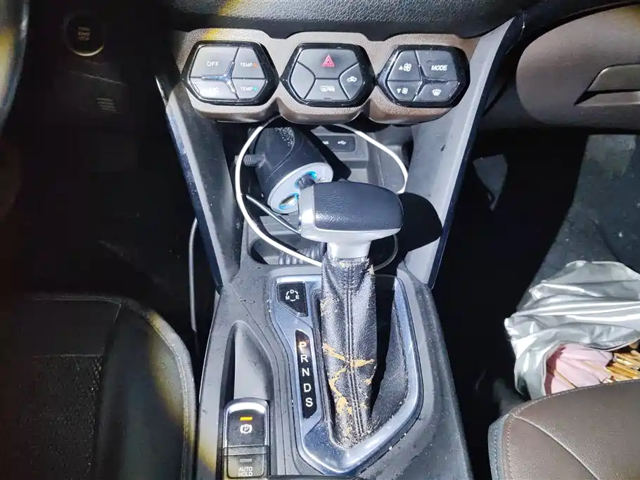 GAC Motor Trumpchi GS4 2016 — фото 16