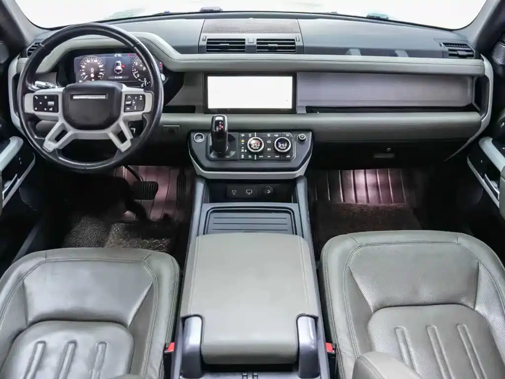 Land Rover Defender 2021 — фото 7