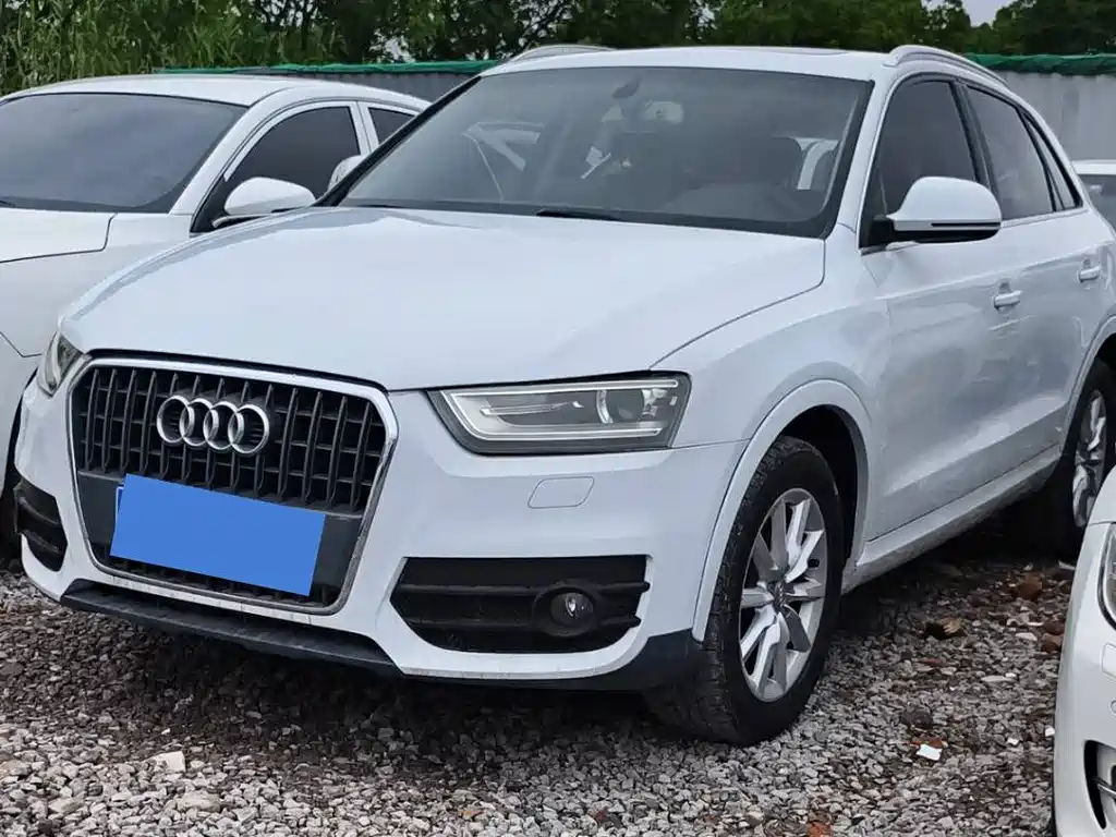 Audi Q3 2016 — фото 1