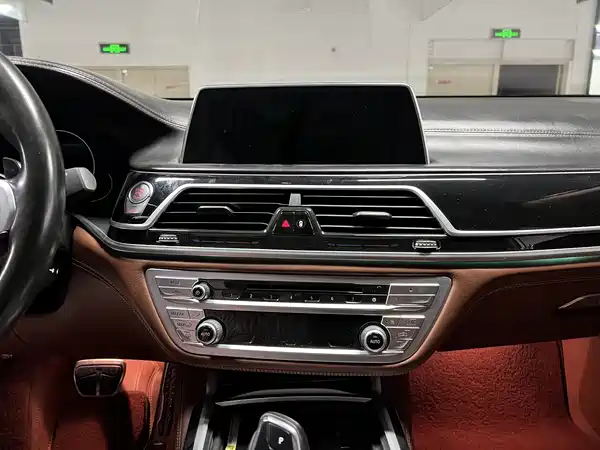 BMW 7 Series 2019