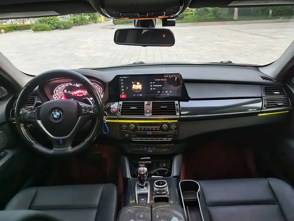 BMW X6 2015 — фото 22