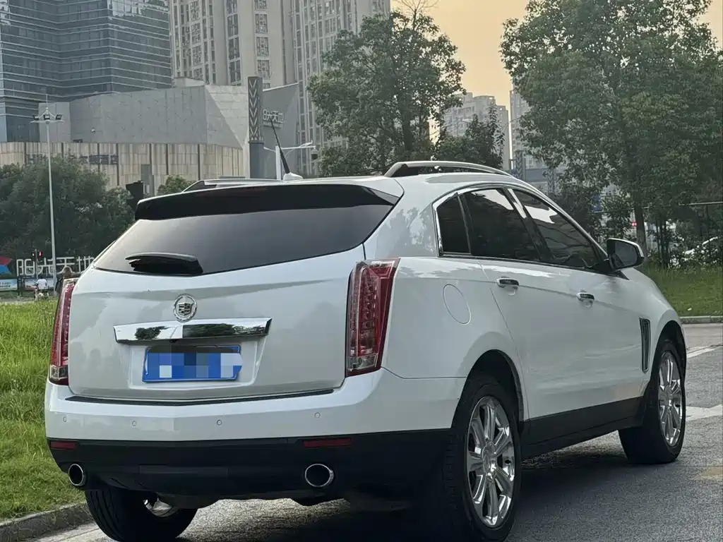 Cadillac SRX 2016 — фото 4