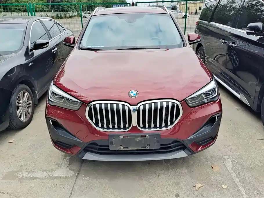 BMW X1 2022 — фото 2
