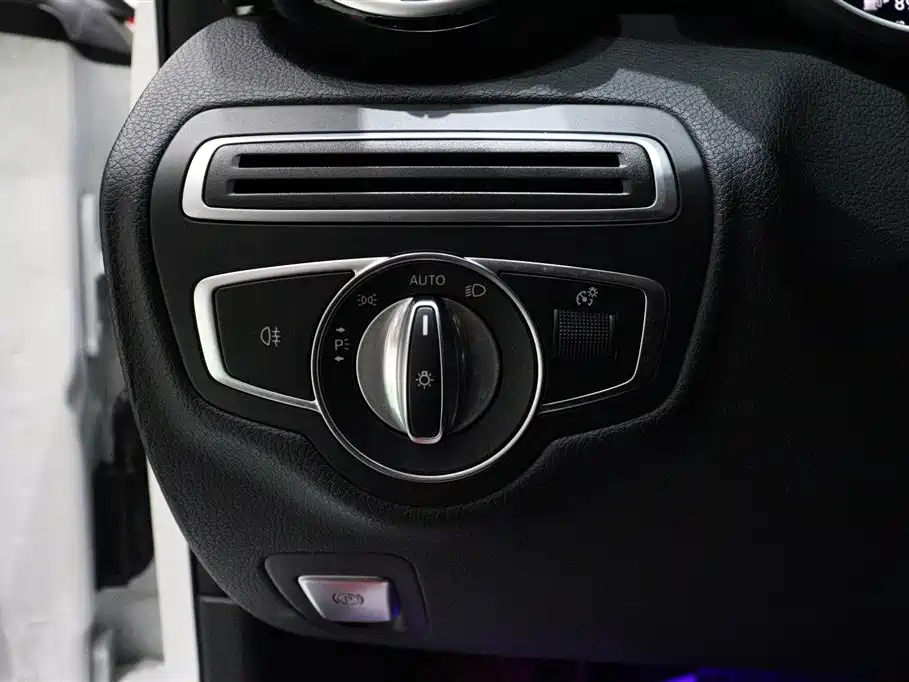 Mercedes-Benz C-Class 2021 — фото 19