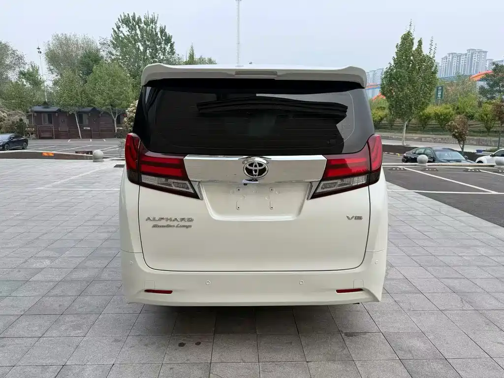 Toyota Alphard 2016 — фото 5