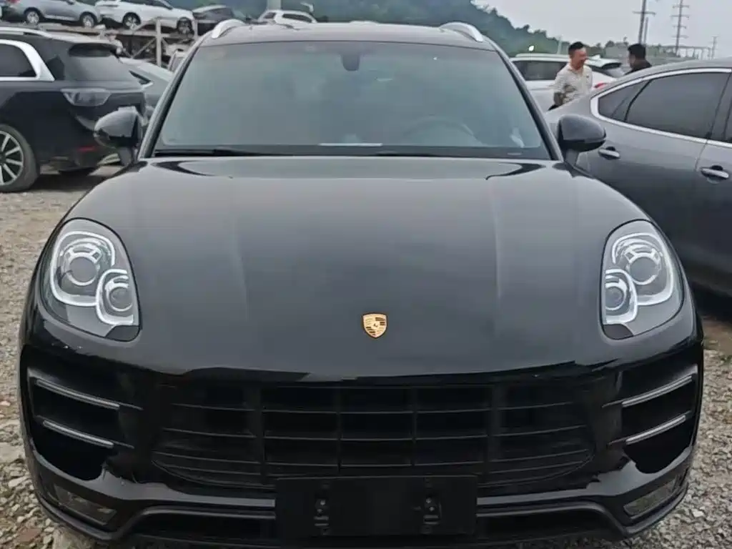 Porsche Macan 2015 — фото 1