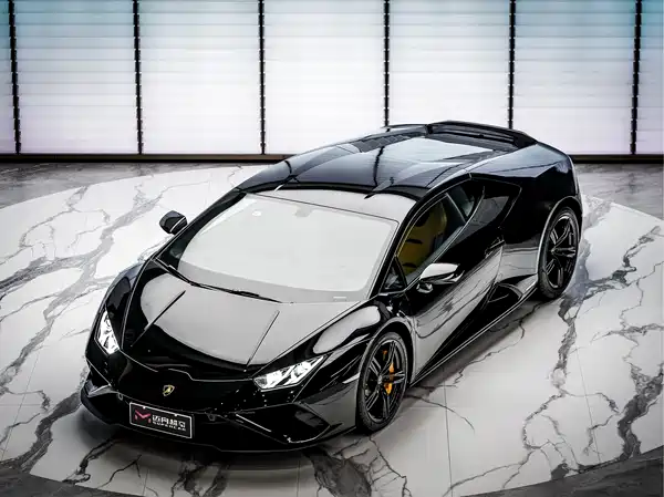 Lamborghini Huracan 2021