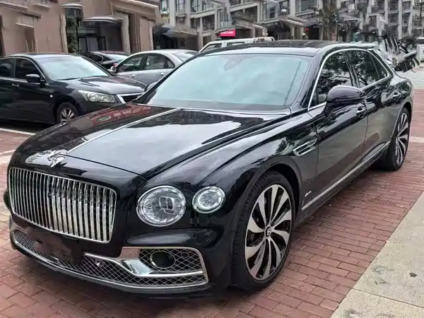 Bentley Flying Spur 2023