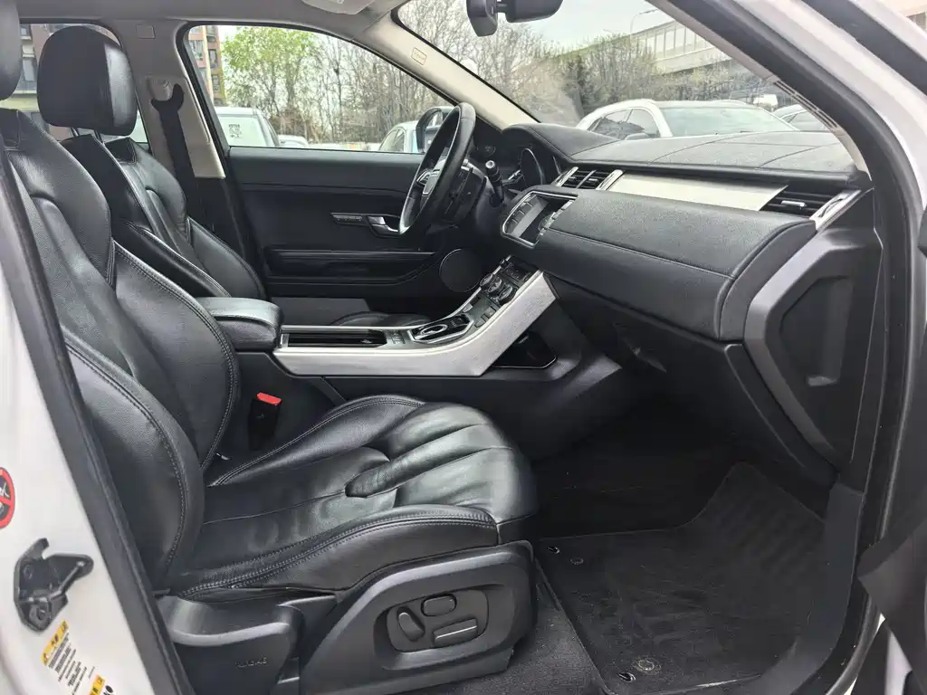 Land Rover Evoque 2015 — фото 7