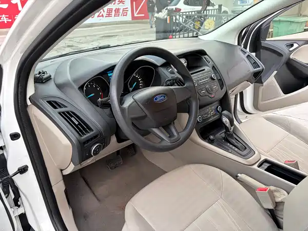Ford Focus 2015