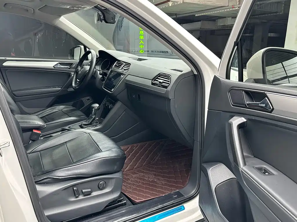 Volkswagen Tiguan L 2020 — фото 16