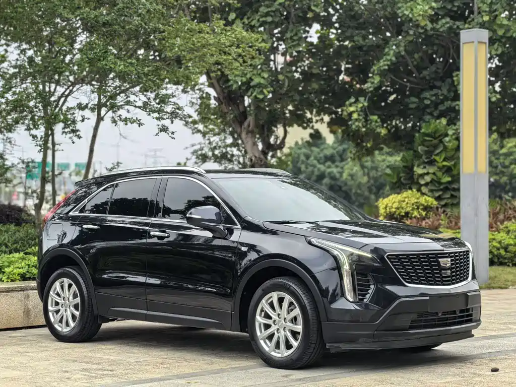 Cadillac XT4 2021 — фото 3