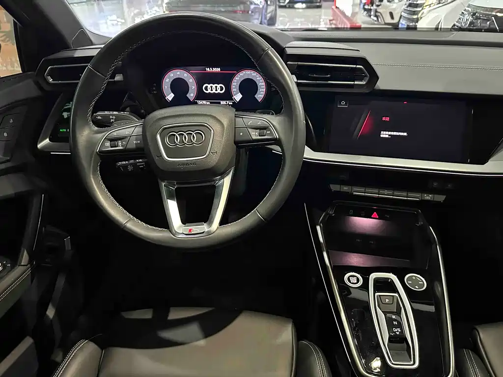 Audi A3 2025 — фото 7