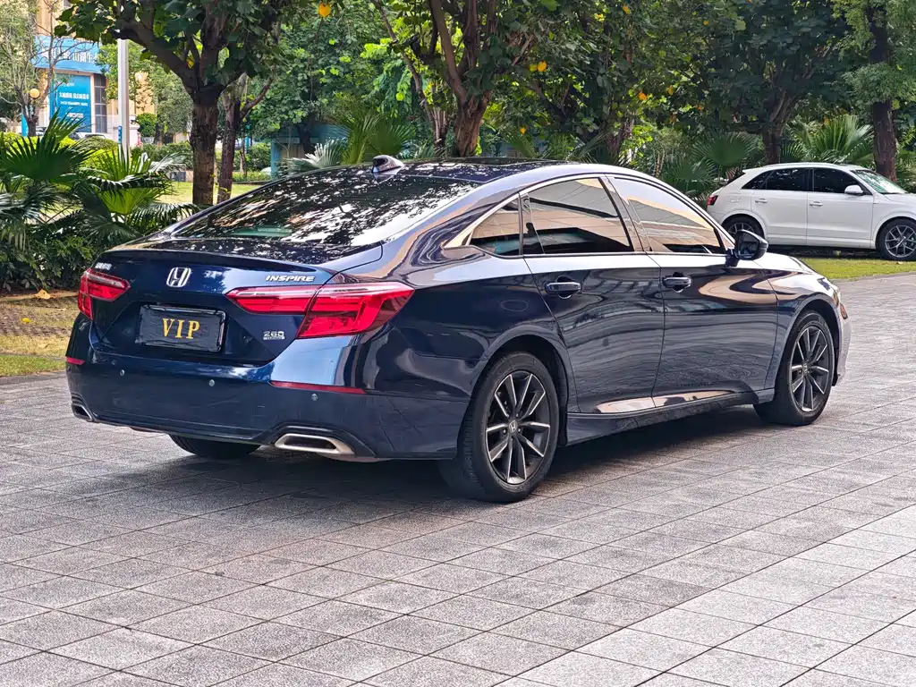 Honda Inspire 2022 — фото 15