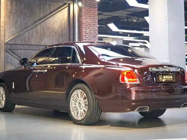 Rolls-Royce Ghost 2011