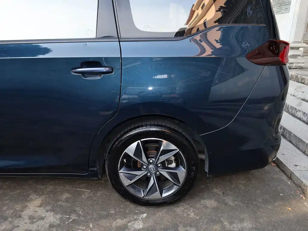 GAC Trumpchi M6 2021 — фото 23
