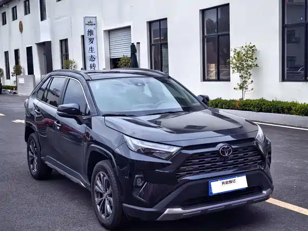 Toyota RAV4 2024