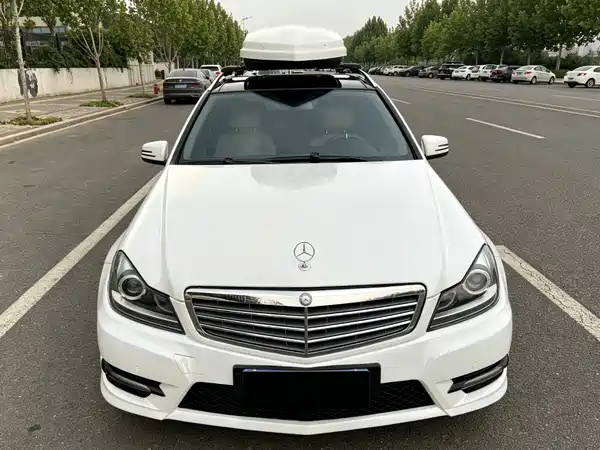 Mercedes-Benz C-Class 2011