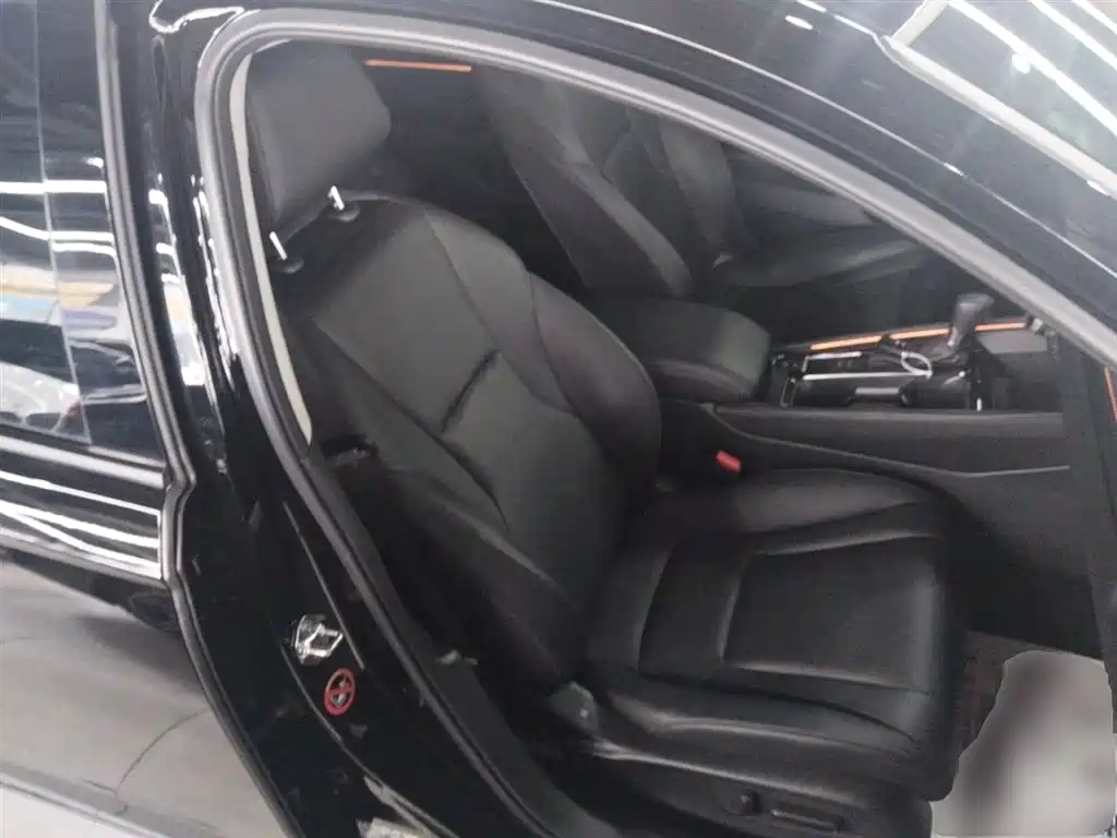 Honda Accord 2023 — фото 25