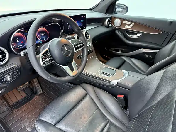 Mercedes-Benz GLC 2021
