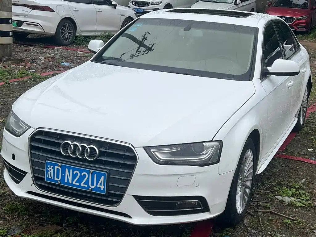 Audi A4L 2014 — фото 1