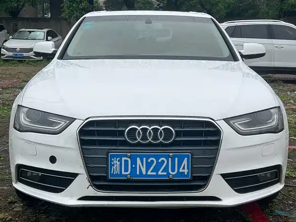 Audi A4L 2014