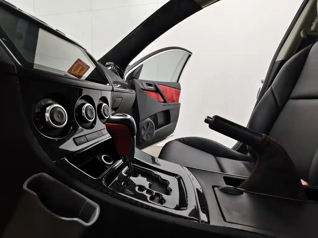 Mazda 3 Xingcheng 2015 — фото 11