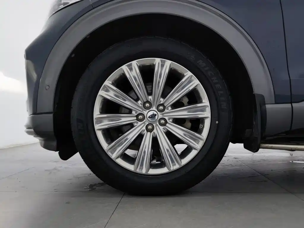 Ford Explorer 2020 — фото 17