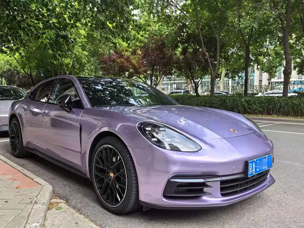 Porsche Panamera 2020 — фото 1
