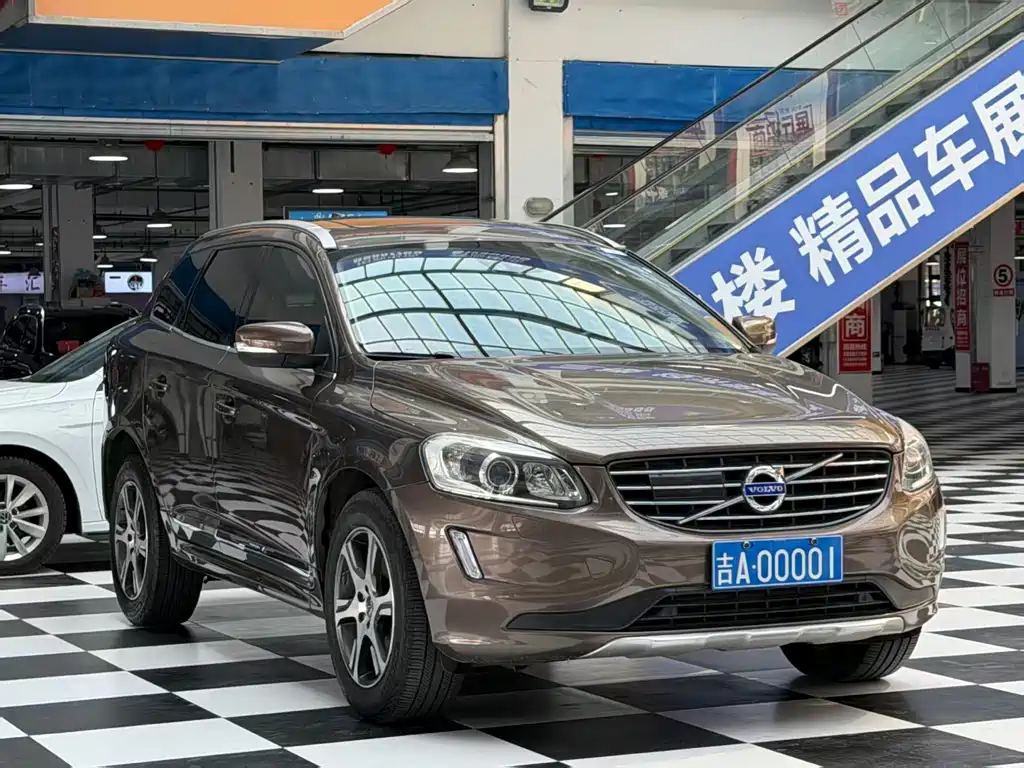 Volvo XC60 2014 — фото 3