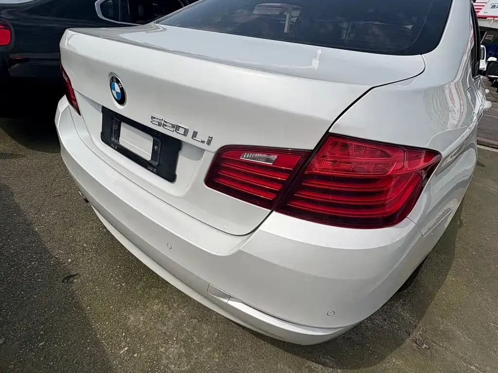 BMW 5 Series 2014 — фото 15