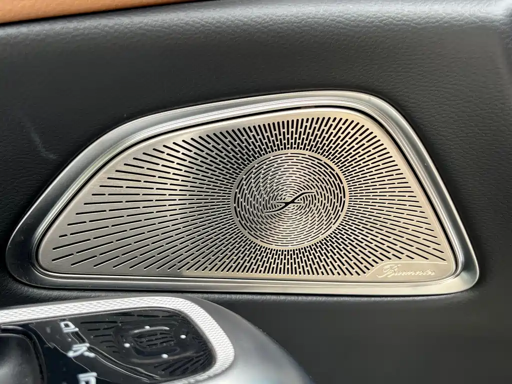 Mercedes-Benz E-Class 2025 — фото 16