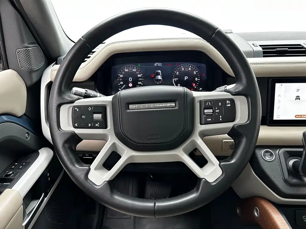 Land Rover Defender 2021 — фото 15
