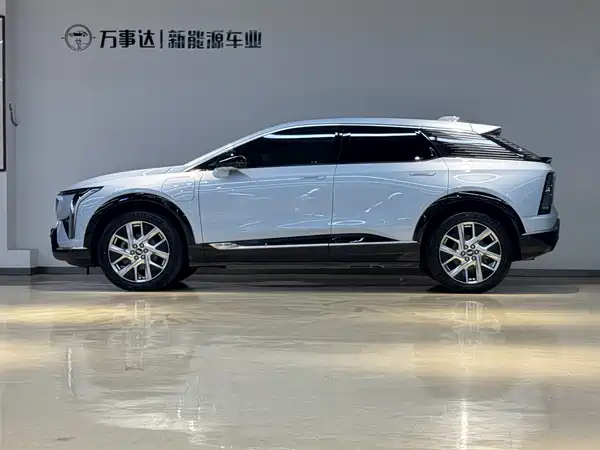 Cadillac IQ Aoge 2024