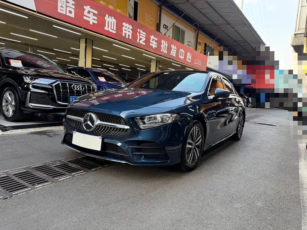 Mercedes-Benz A-Class 2019 — фото 1