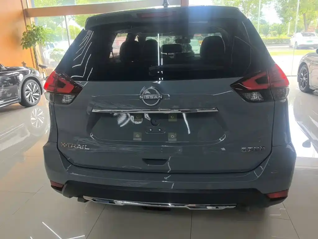 Nissan X-Trail 2025